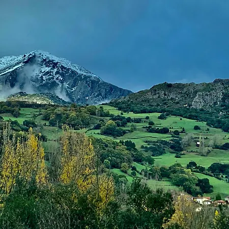 Rurales & La Barcena Landhuis *
