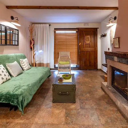 Rurales & La Barcena Casa di campagna Enterrias