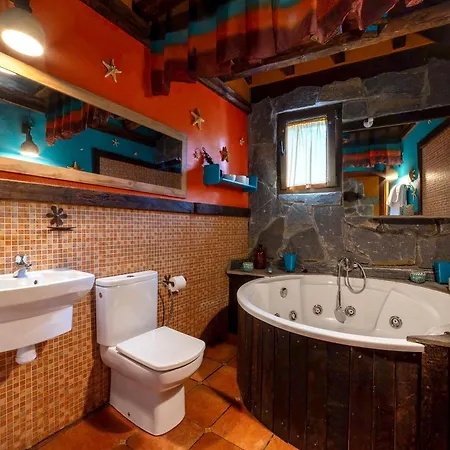 Landhuis Rurales & La Barcena *