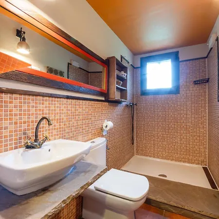 Landhuis Rurales & La Barcena *