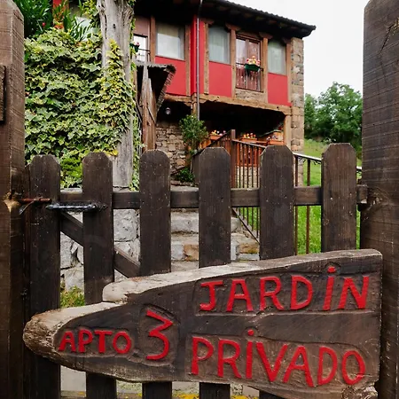 Landhuis Rurales & La Barcena Enterrias