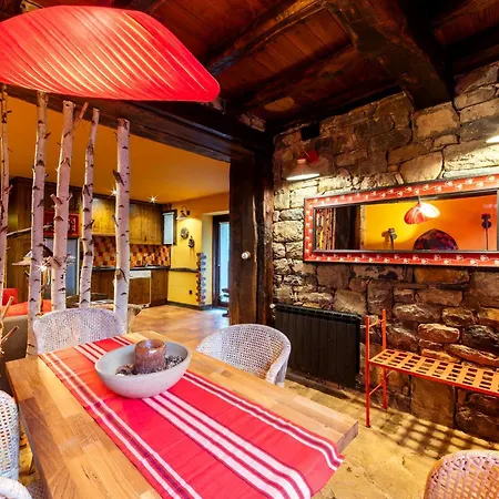 Landhuis Rurales & La Barcena Enterrias