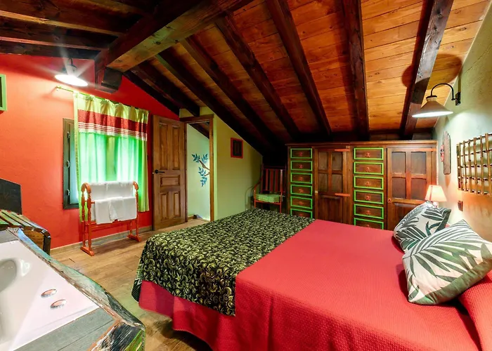 Rurales & La Barcena Country house Enterria