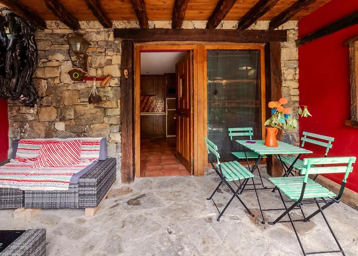 Rurales & La Barcena Country house